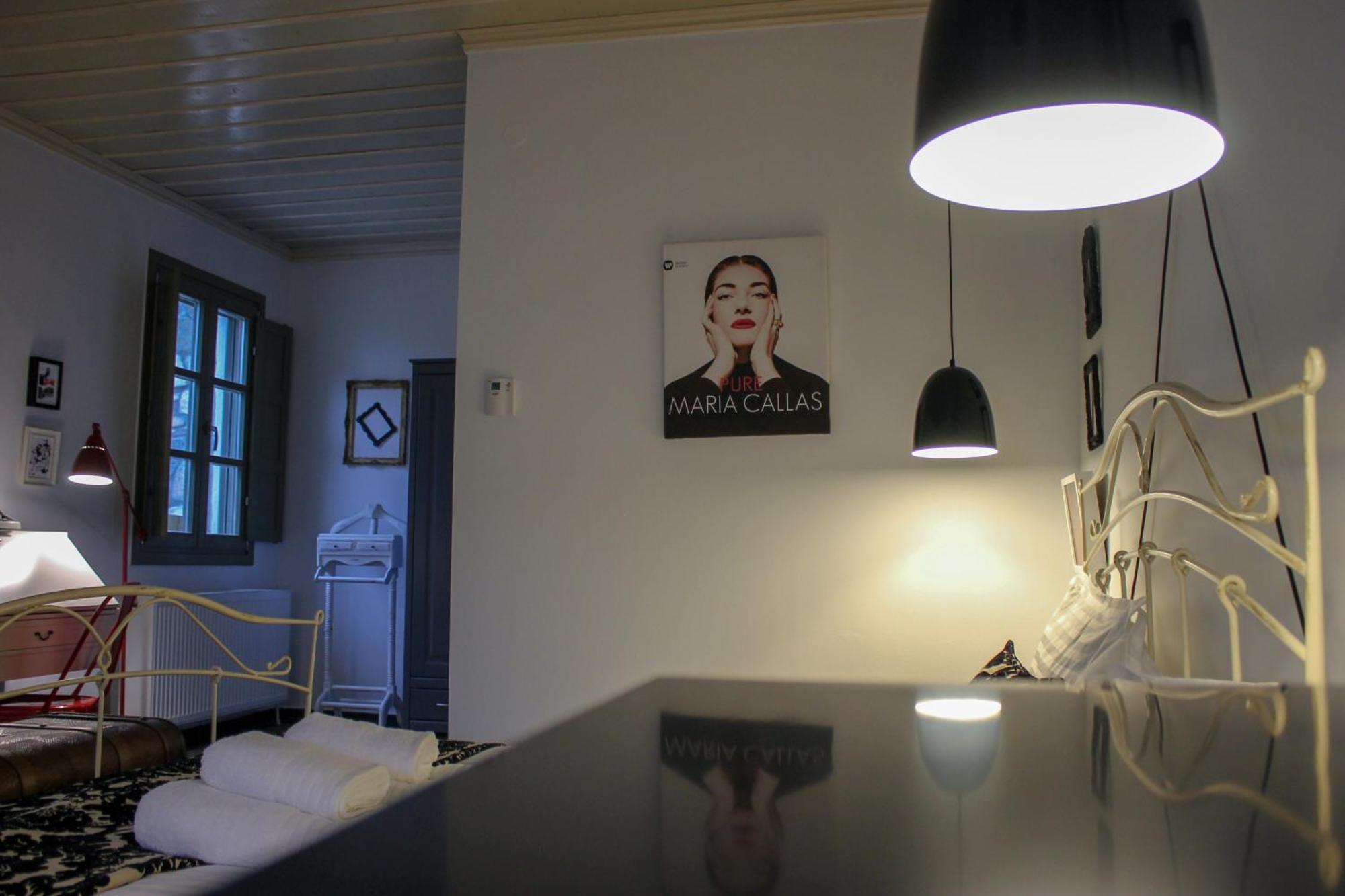 Oikies Art Rooms Ángistron 외부 사진