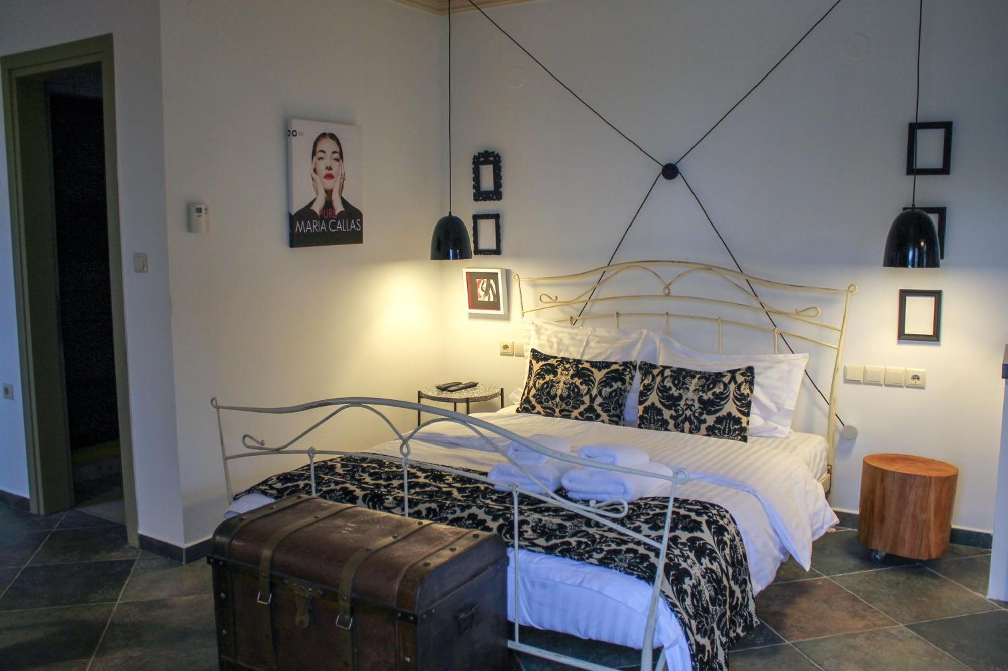 Oikies Art Rooms Ángistron 외부 사진